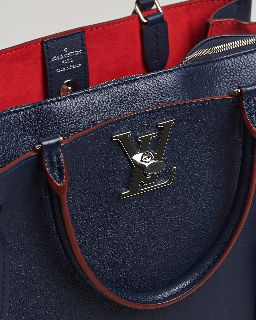Herr | Gifts for Her | Louis Vuitton Pre-Owned | LockMeTo Handbag Calfskin Navy