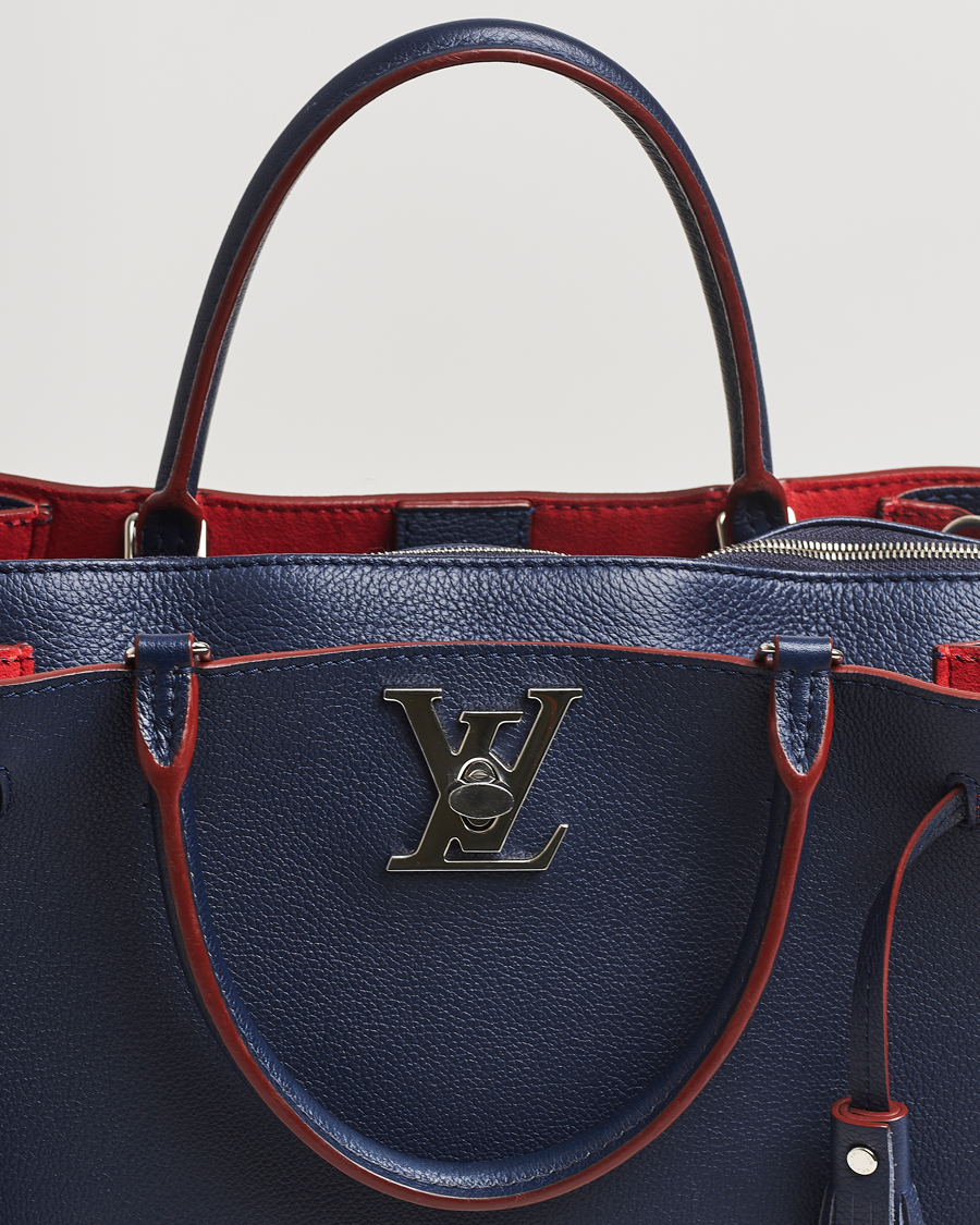Herr | Gifts for Her | Louis Vuitton Pre-Owned | LockMeTo Handbag Calfskin Navy