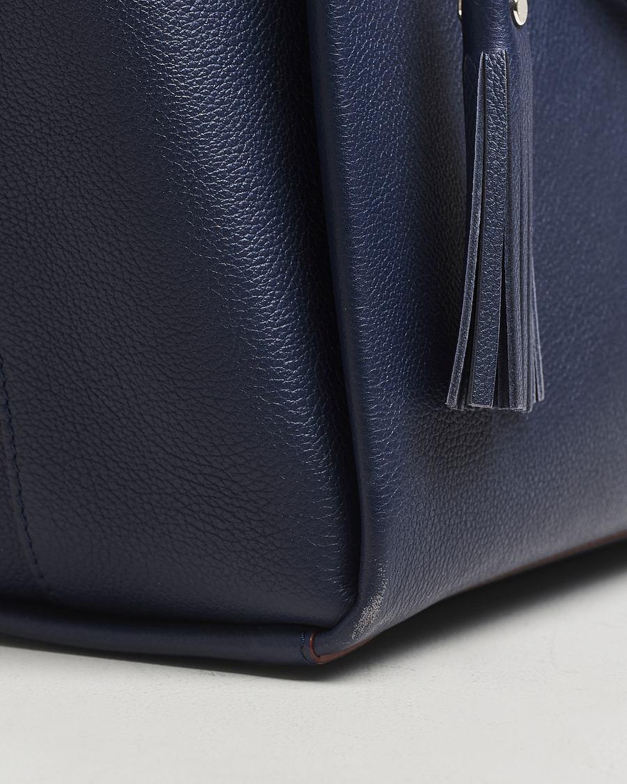 Herr | Gifts for Her | Louis Vuitton Pre-Owned | LockMeTo Handbag Calfskin Navy