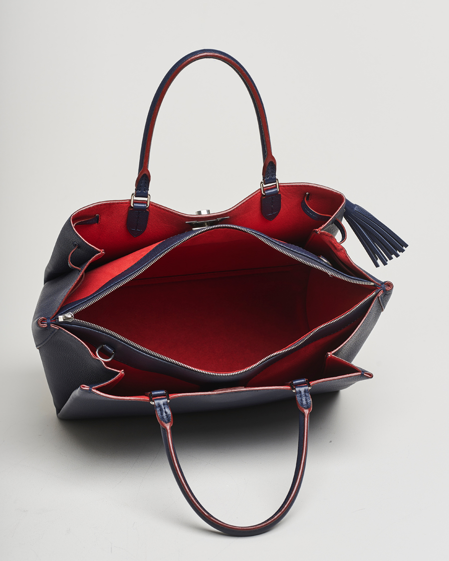 Herr | Gifts for Her | Louis Vuitton Pre-Owned | LockMeTo Handbag Calfskin Navy