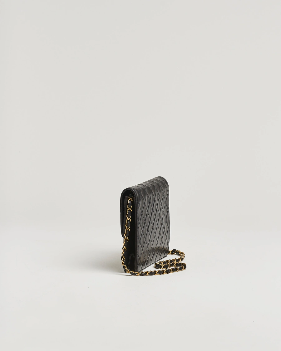 Herr | Gifts for Her | Chanel Pre-Owned | Single Flap Bag Black