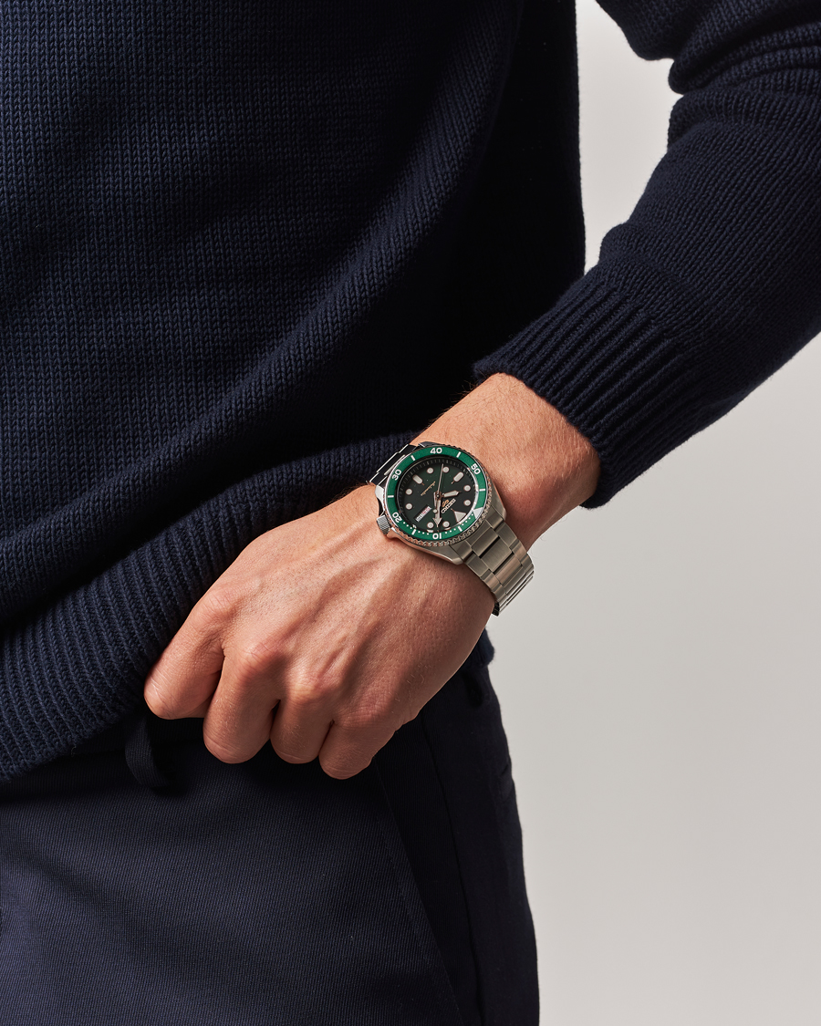 Herr | Seiko 5 Sports Automatic Diver Steel 43mm Green Dial | Seiko | 5 Sports Automatic Diver Steel 43mm Green Dial