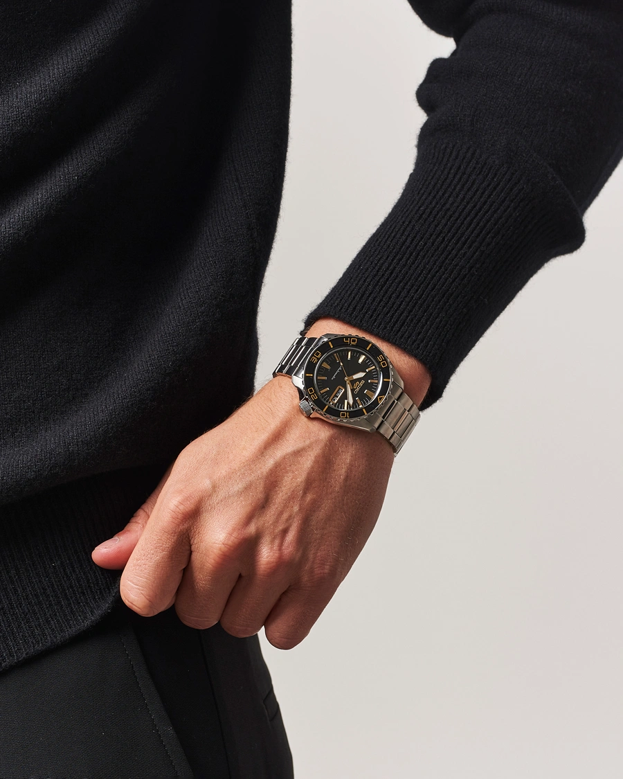 Herr | Seiko 5 Sports Automatic Diver Steel 42mm Black Dial | Seiko | 5 Sports Automatic Diver Steel 42mm Black Dial