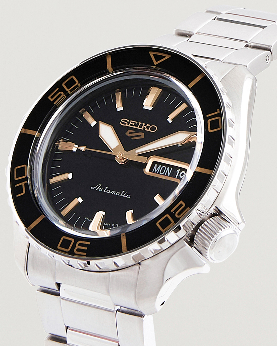 Herr | Seiko 5 Sports Automatic Diver Steel 42mm Black Dial | Seiko | 5 Sports Automatic Diver Steel 42mm Black Dial
