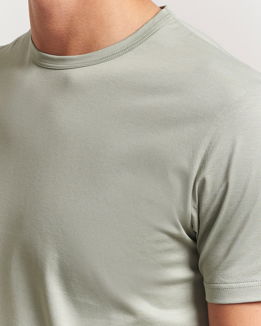 Herr | T-Shirts | Sunspel | Crew Neck Q82 Cotton T-Shirt Pastel Green