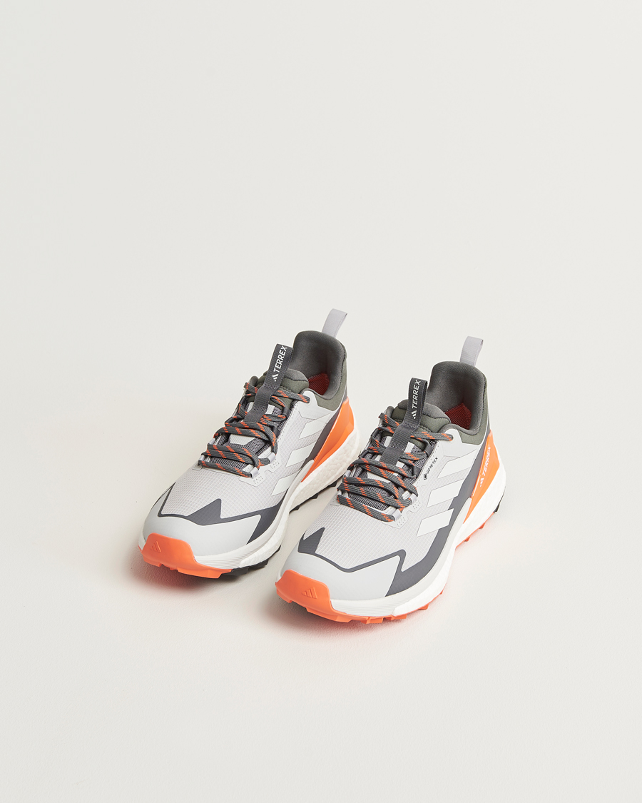 Herr | Trail Sneakers | adidas Performance | Terrex Free Hiker 2 GTX Trail Sneaker Grey/Orange