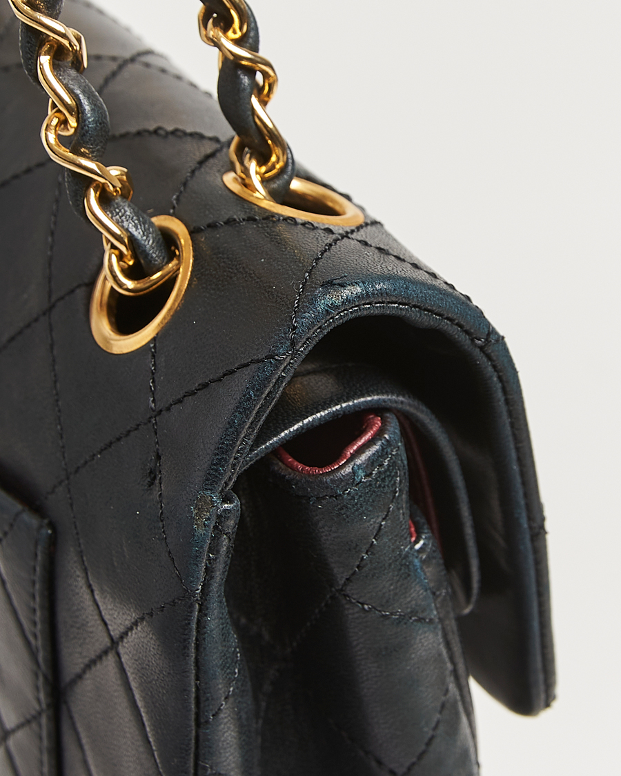 Herr | Gifts for Her | Chanel Pre-Owned | Classic Double Flap Small Lambskin Black