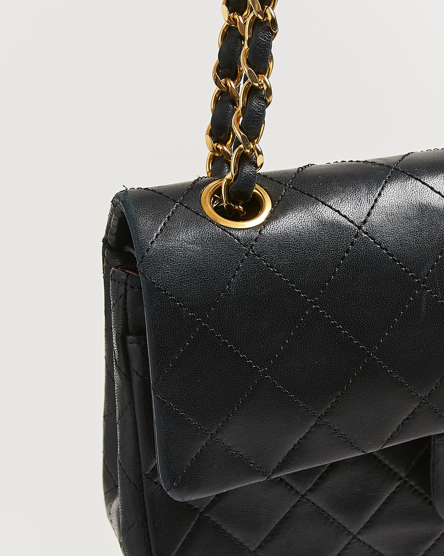 Herr | Gifts for Her | Chanel Pre-Owned | Classic Double Flap Small Lambskin Black