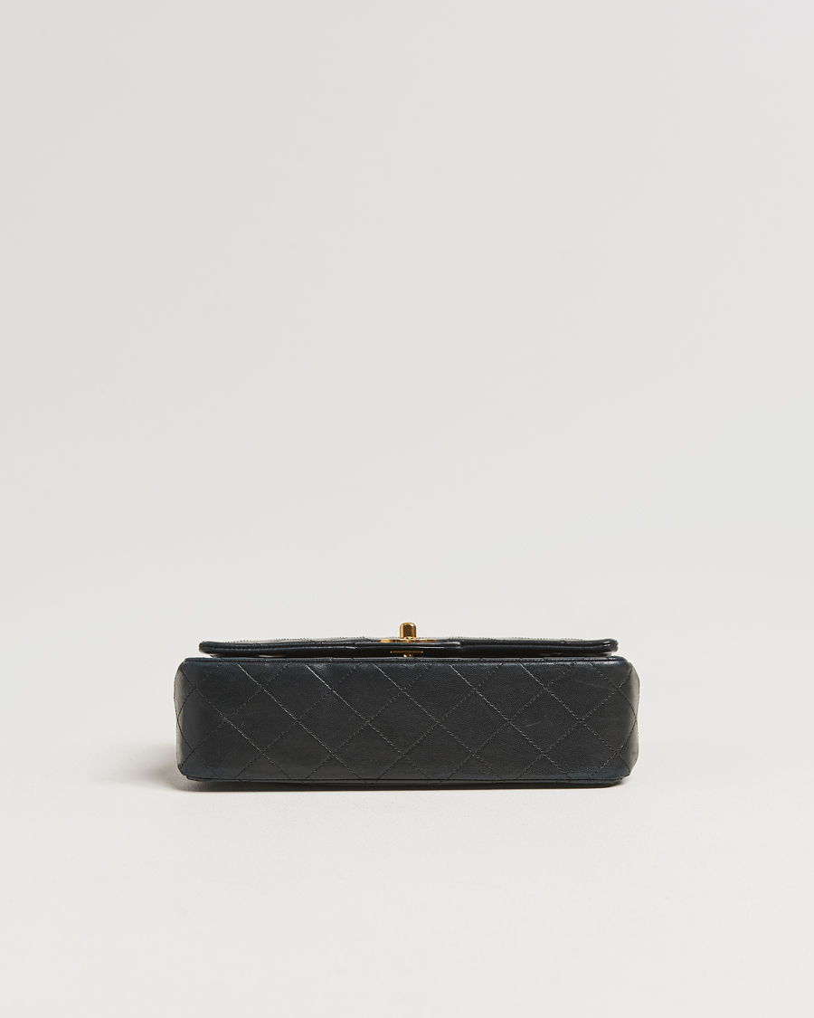 Herr | Gifts for Her | Chanel Pre-Owned | Classic Double Flap Small Lambskin Black