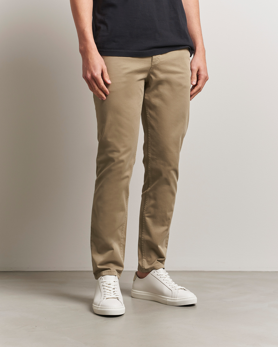 Herr | Byxor | BOSS ORANGE | Tapered Fit Cotton Chinos Beige