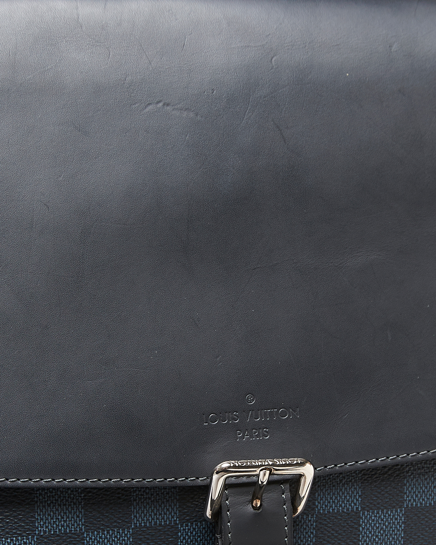Herr | Pre-Owned & Vintage Bags | Louis Vuitton Pre-Owned | Newport Messenger PM Damier Cobalt