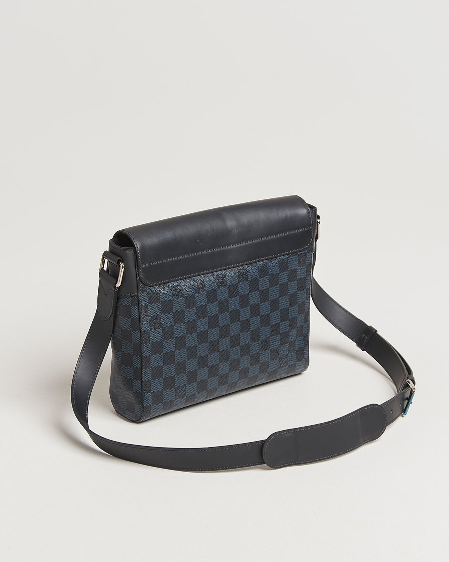 Herr | Pre-Owned & Vintage Bags | Louis Vuitton Pre-Owned | Newport Messenger PM Damier Cobalt