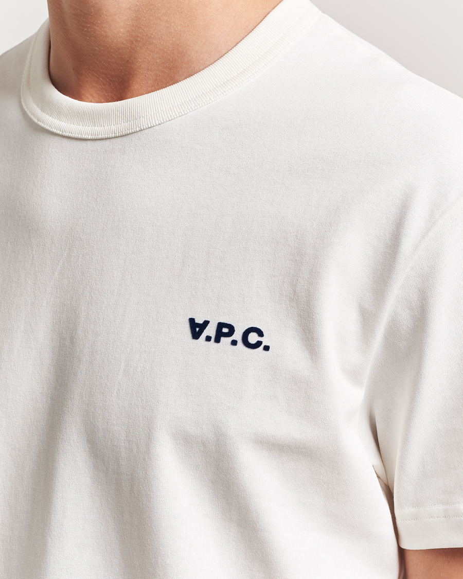 Herr | T-Shirts | A.P.C. | Boxy Fit Petit VPC T-Shirt White/Dark Navy