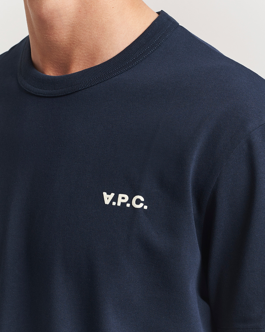 Herr | T-Shirts | A.P.C. | Boxy Fit Petit VPC T-Shirt Dark Navy/Ecru