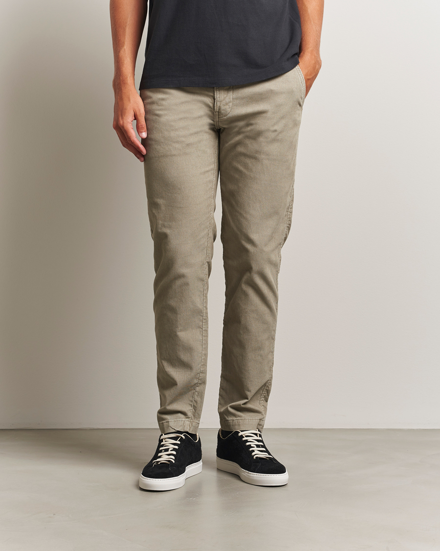 Herr | Byxor | Levi's | 14W Corduroy Chino Atomic Grey