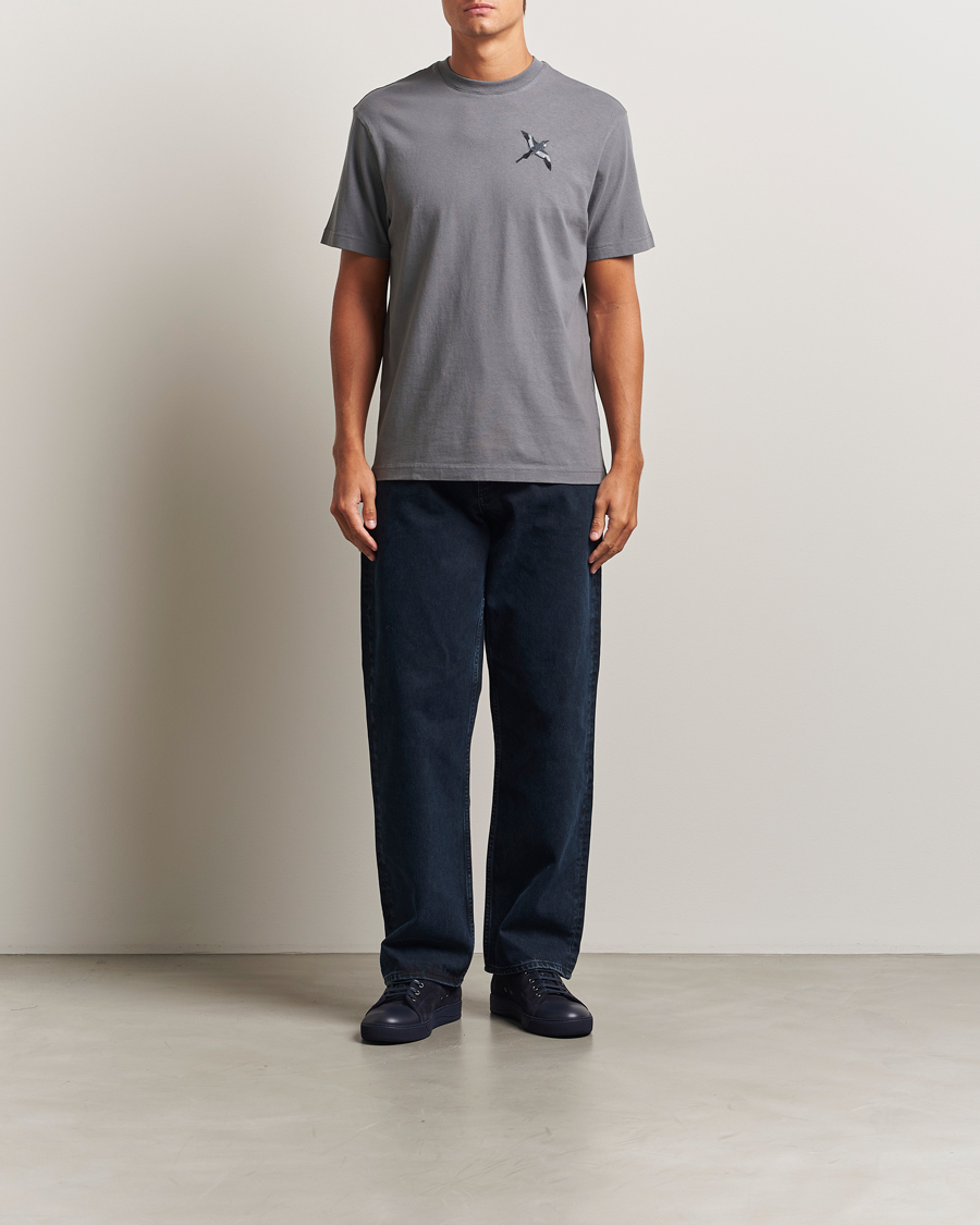 Herr | T-Shirts | Axel Arigato | Micro Bee Bird T-Shirt Steel Grey