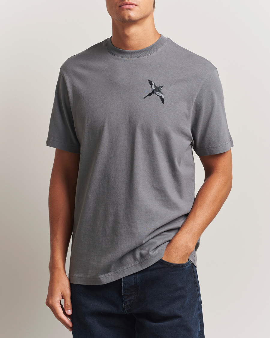 Herr | T-Shirts | Axel Arigato | Micro Bee Bird T-Shirt Steel Grey