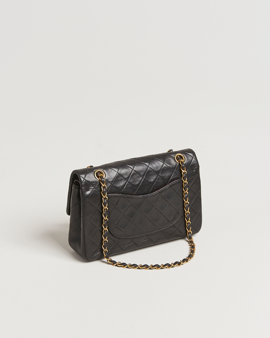 Herr | Gifts for Her | Chanel Pre-Owned | Classic Double Flap Medium Lambskin Black