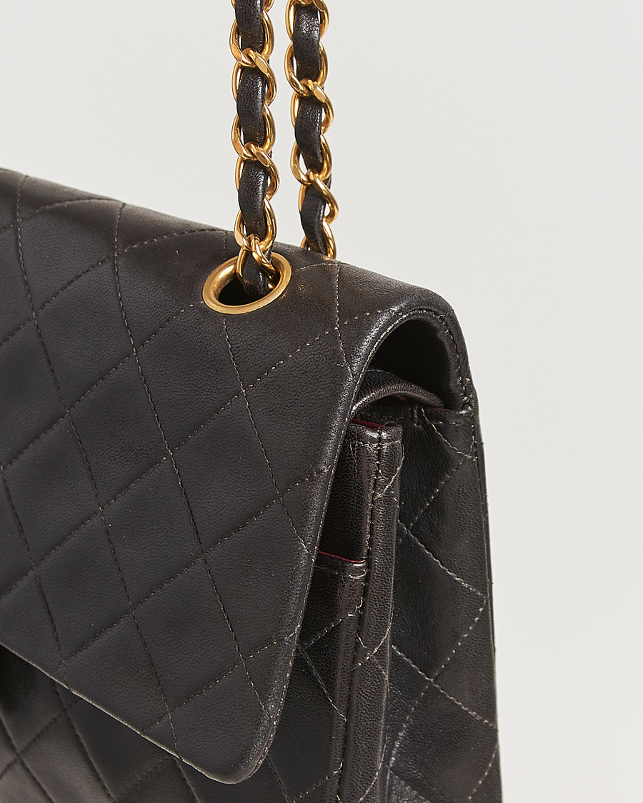 Herr | Gifts for Her | Chanel Pre-Owned | Classic Double Flap Medium Lambskin Black