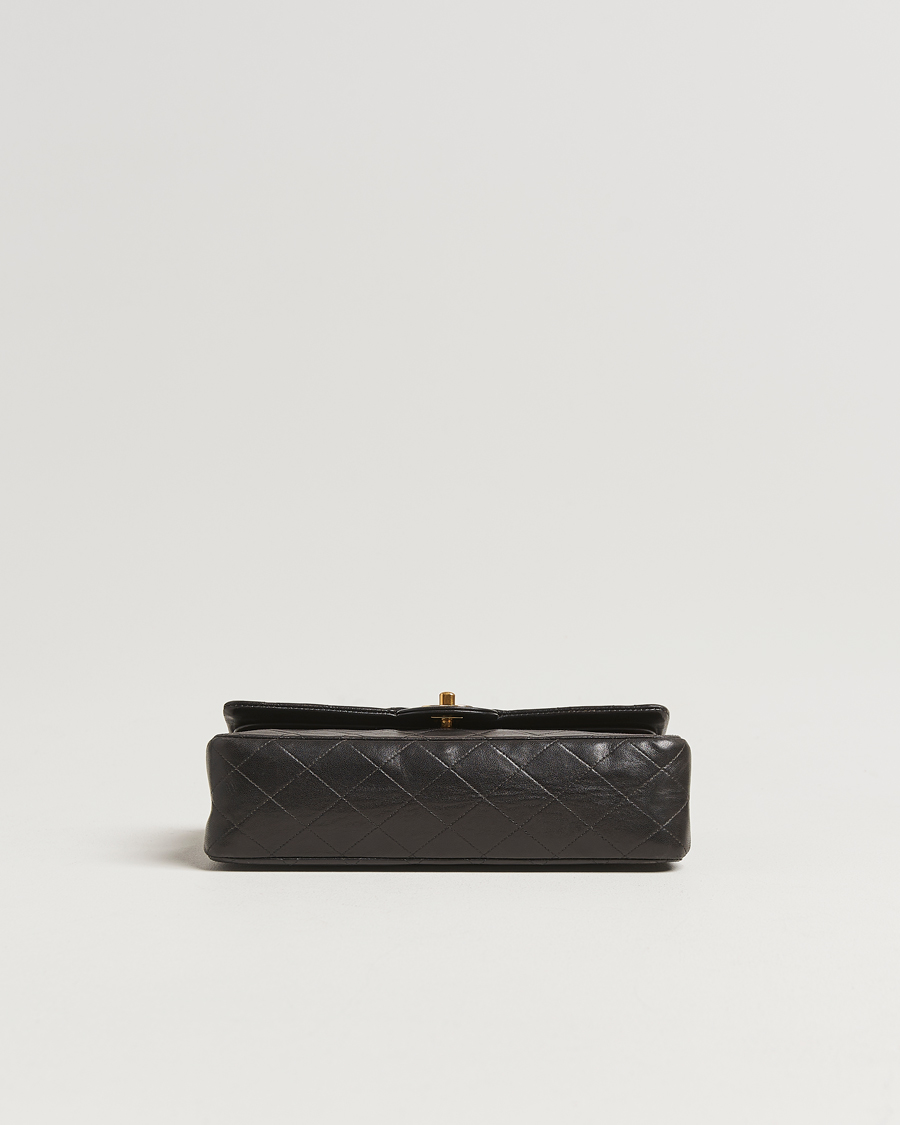 Herr | Gifts for Her | Chanel Pre-Owned | Classic Double Flap Medium Lambskin Black