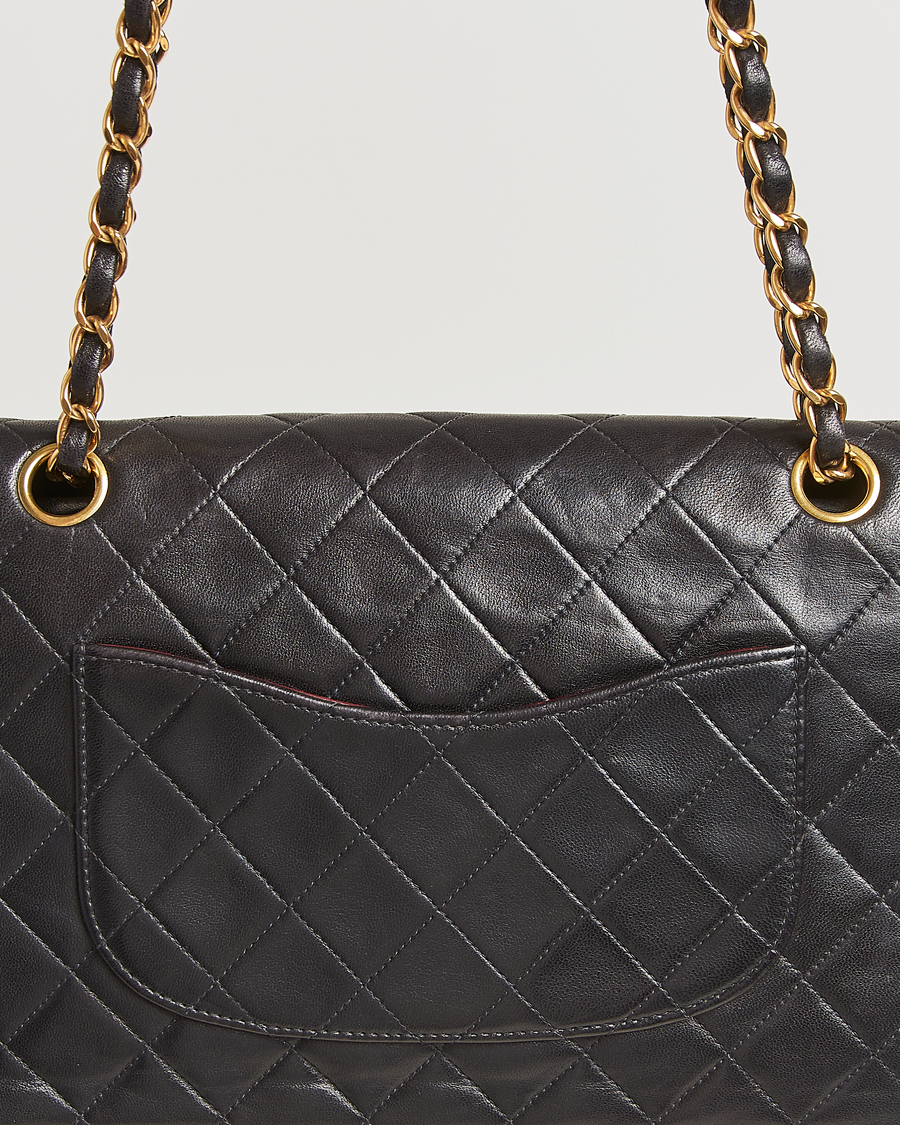 Herr | Gifts for Her | Chanel Pre-Owned | Classic Double Flap Medium Lambskin Black