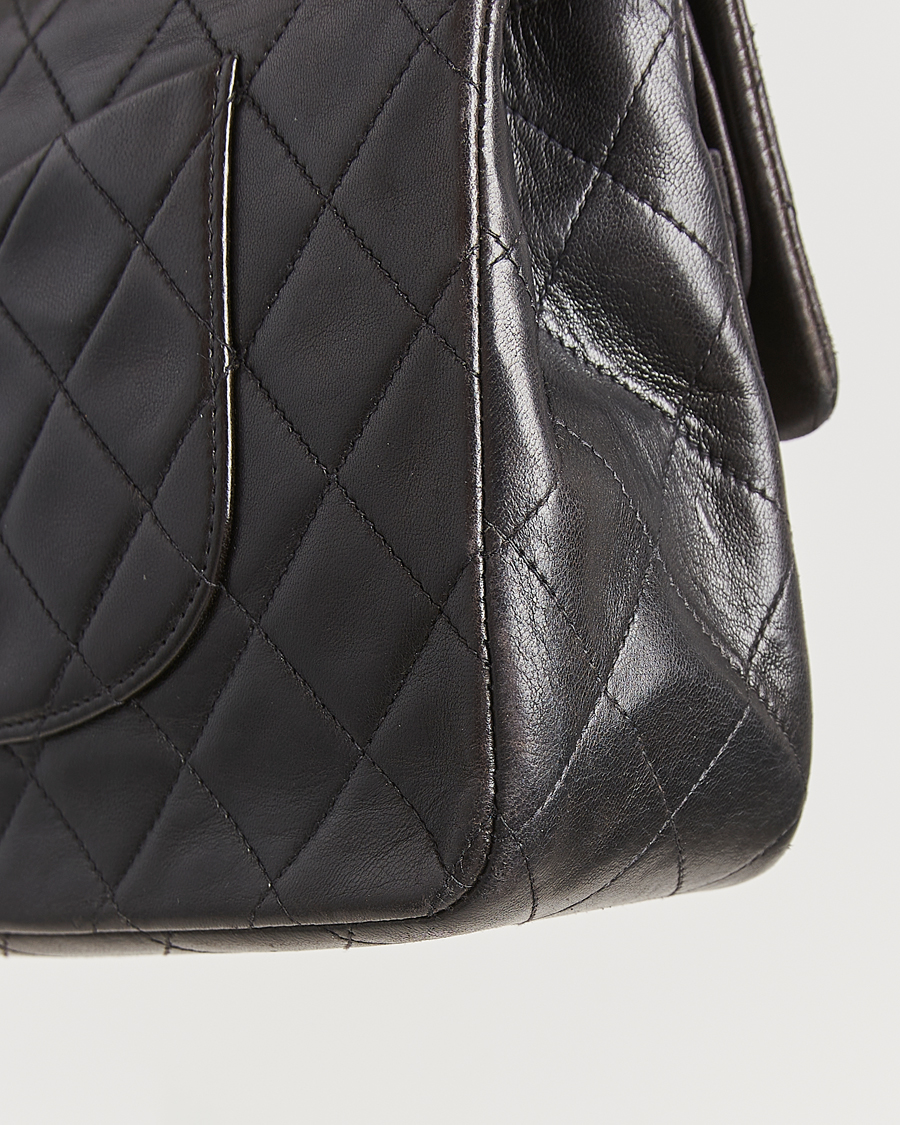 Herr | Gifts for Her | Chanel Pre-Owned | Classic Double Flap Medium Lambskin Black
