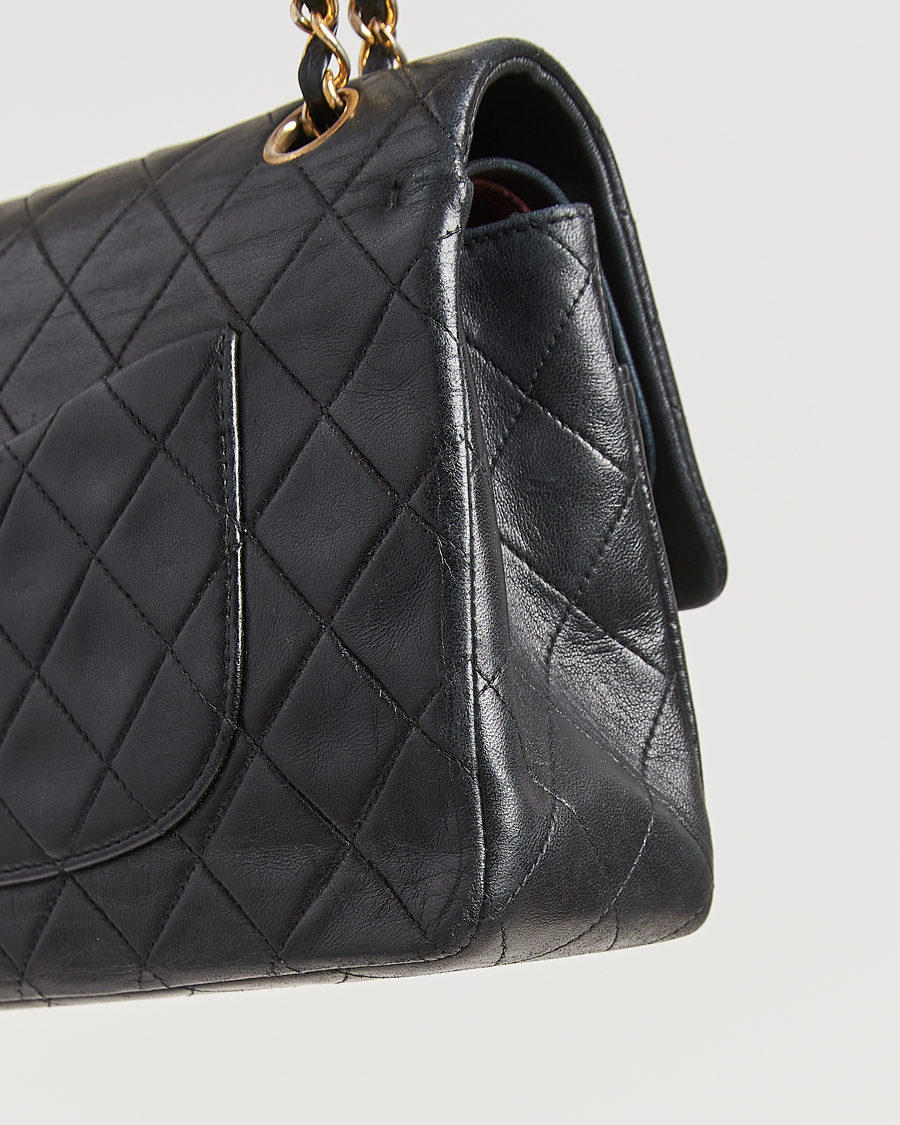 Herr | Gifts for Her | Chanel Pre-Owned | Classic Double Flap Medium Lambskin Black