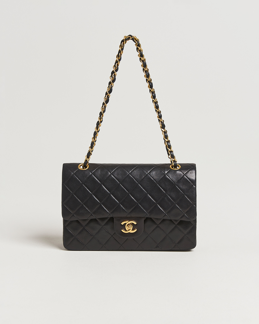 Herr | Gifts for Her | Chanel Pre-Owned | Classic Double Flap Medium Lambskin Black