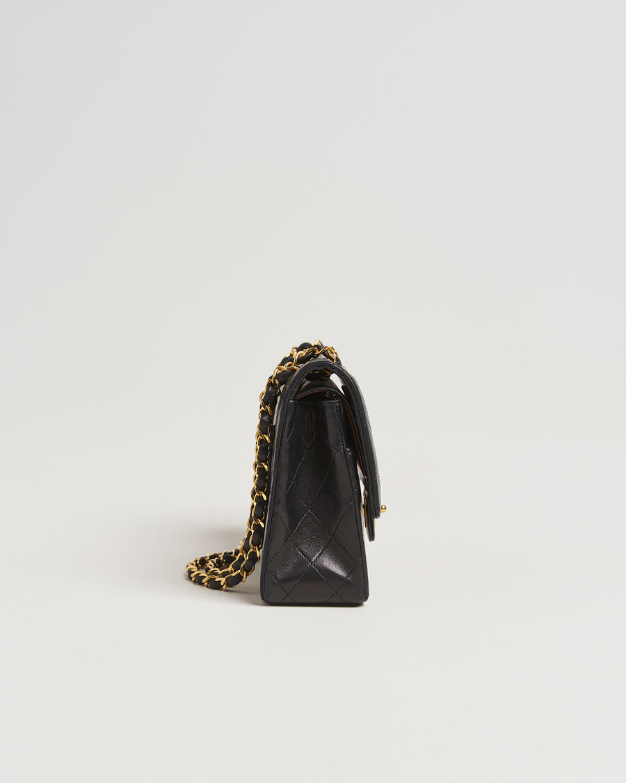 Herr | Gifts for Her | Chanel Pre-Owned | Classic Double Flap Medium Lambskin Black