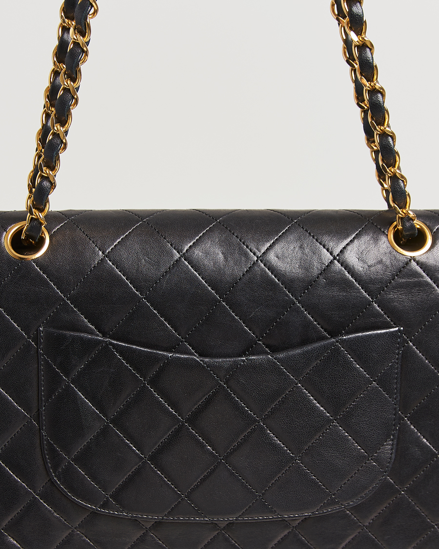 Herr | Gifts for Her | Chanel Pre-Owned | Classic Double Flap Medium Lambskin Black