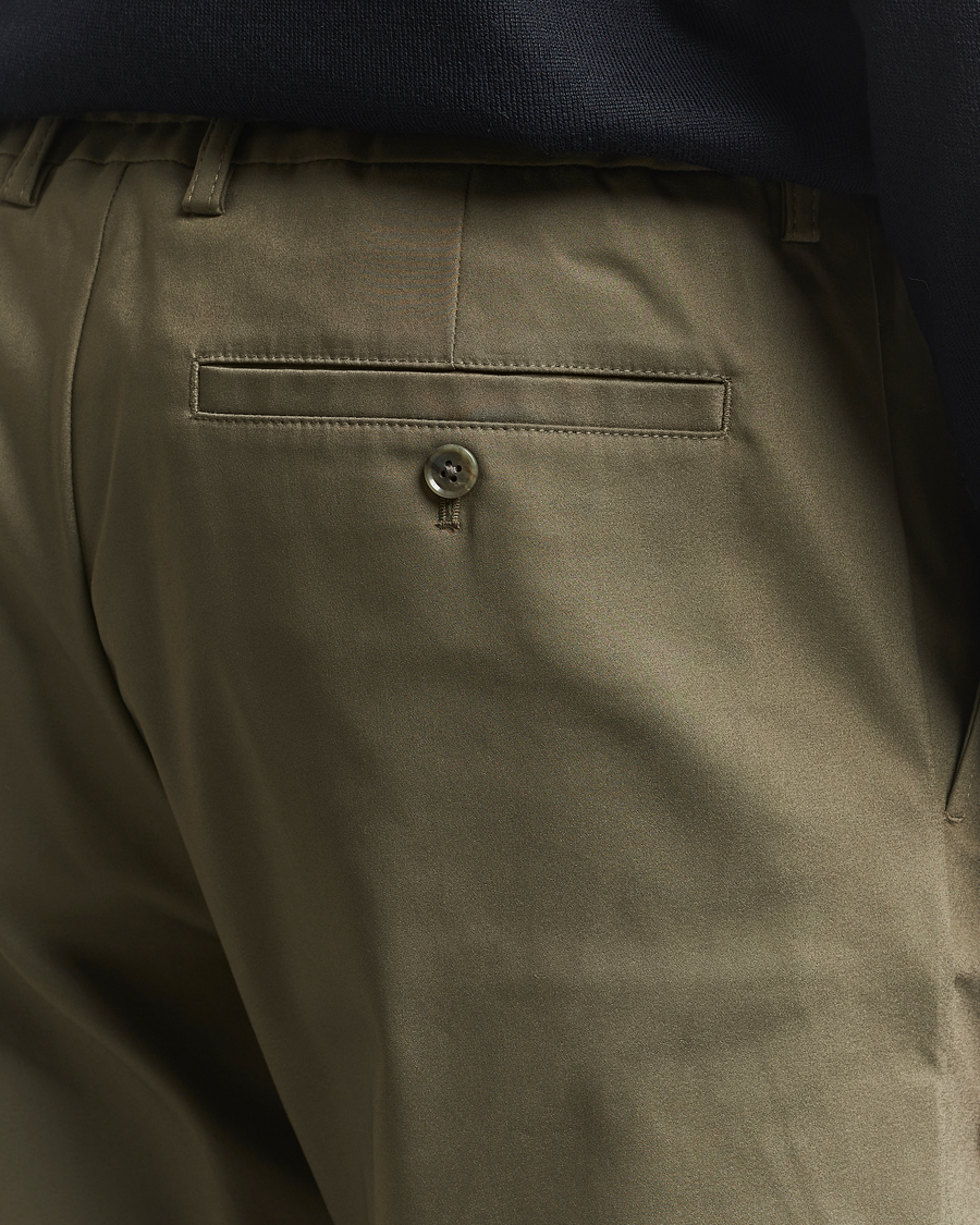 Herr | Byxor | NN07 | Baker Cotton Drawstring Trousers Capers Green