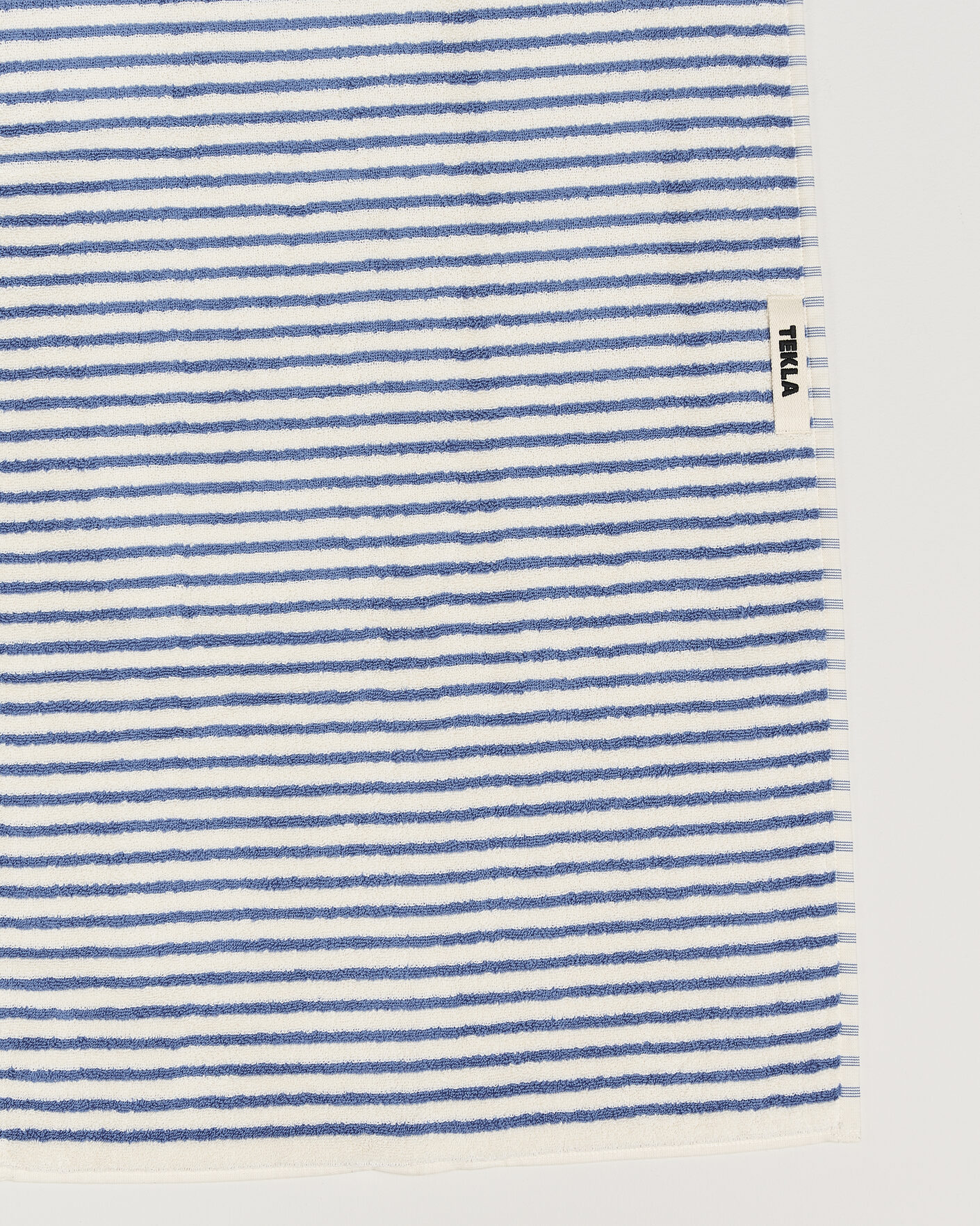 Herr | Textilier | Tekla | Organic Terry Hand Towel Coastal Blue Stripes