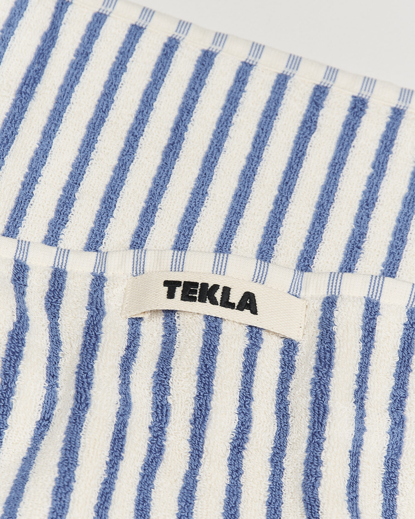 Herr | Textilier | Tekla | Organic Terry Hand Towel Coastal Blue Stripes