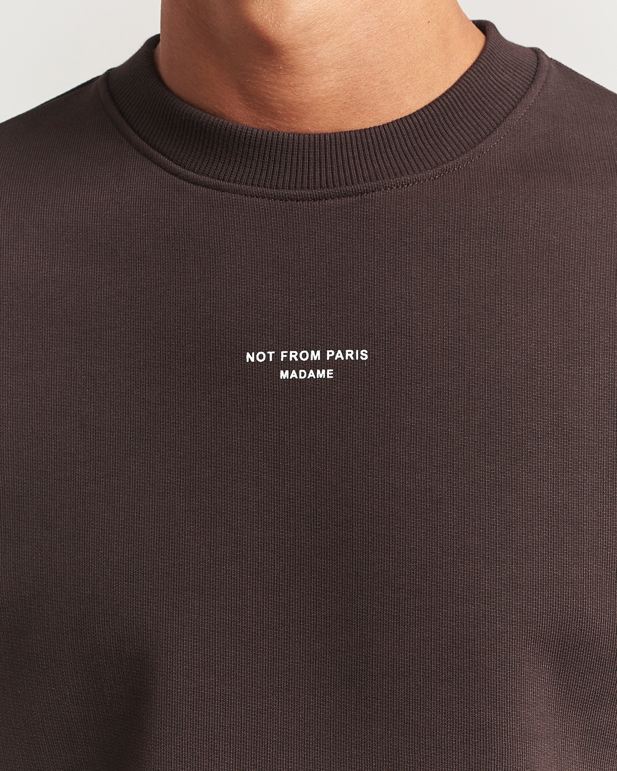 Herr | Tröjor | Drôle de Monsieur | Classic Slogan Sweatshirt Dark Brown