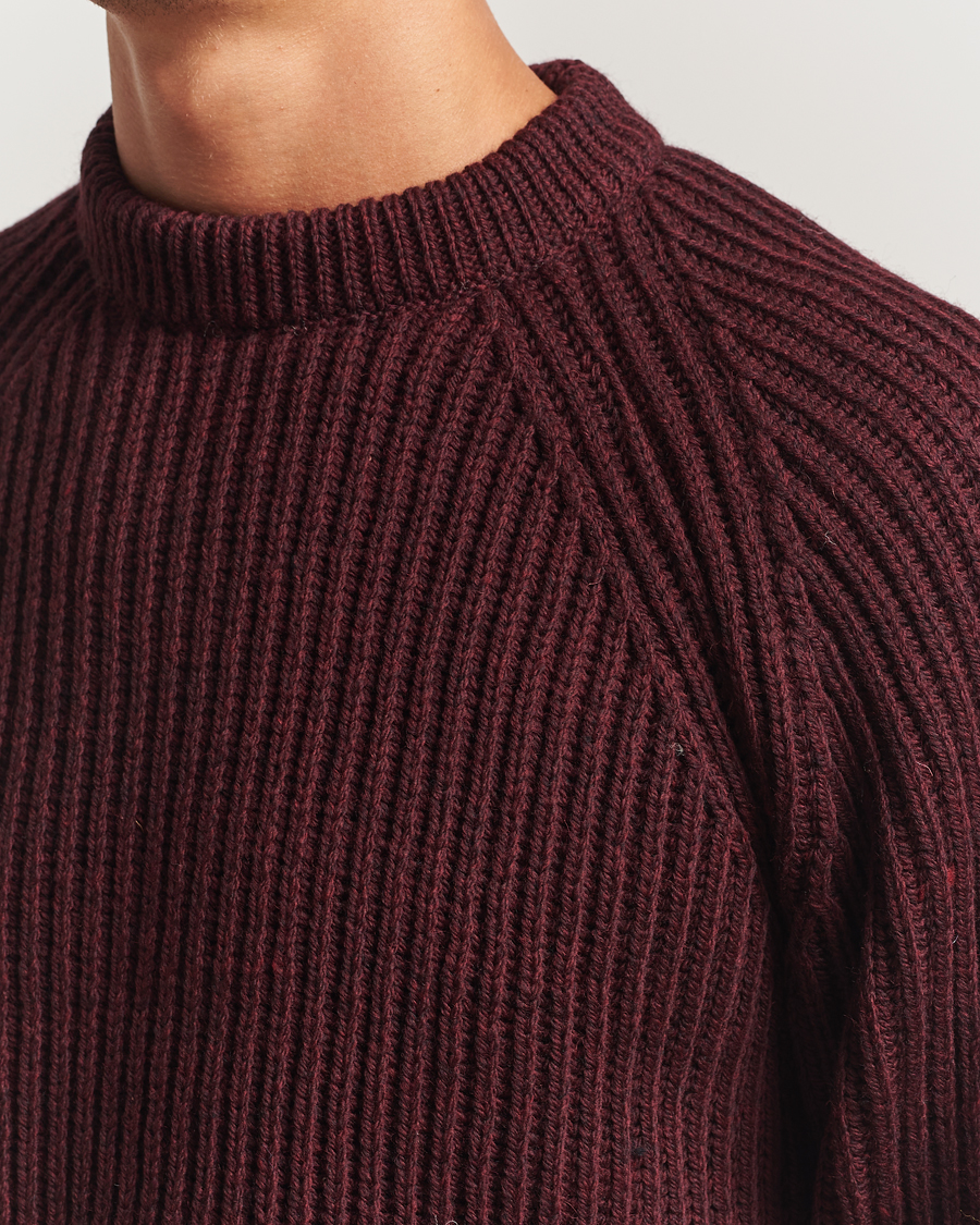 Herr | Tröjor | Gloverall | Fisherman Rib Chunky Wool Crew Neck Burgundy