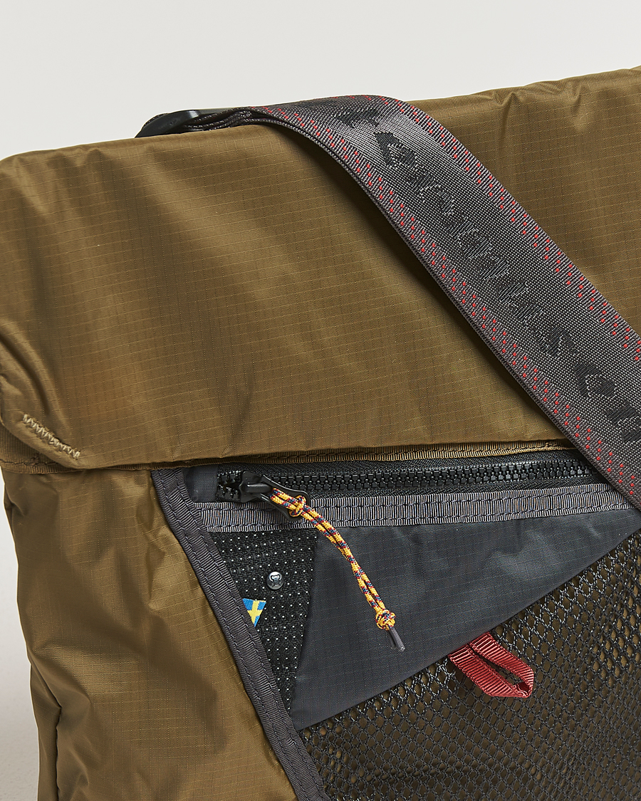 Herr | Väskor | Klättermusen | Grid Messenger Bag Olive