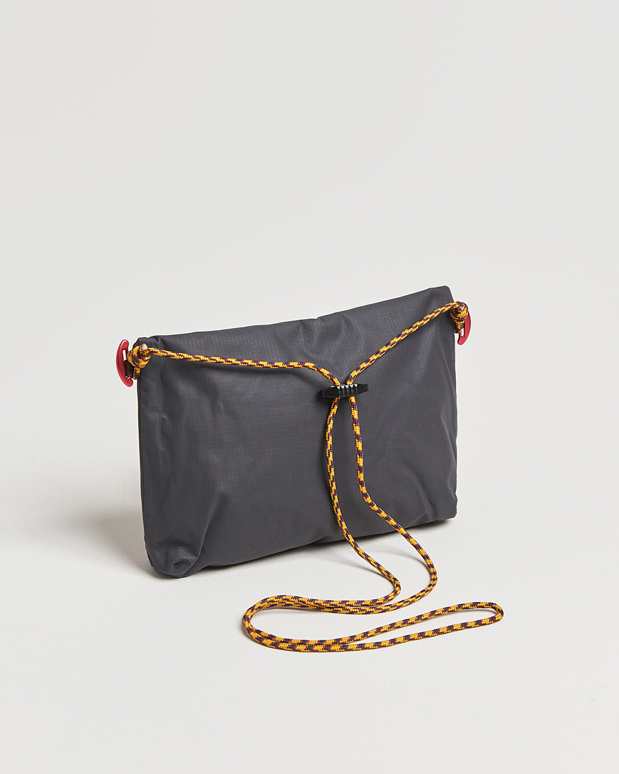 Herr | Väskor | Klättermusen | Hrid WP 3L Accessory Bag Raven