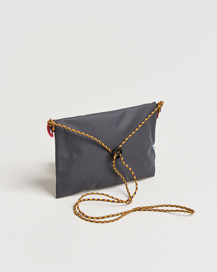 Herr | Väskor | Klättermusen | Hrid WP 1,5L Accessory Bag Raven