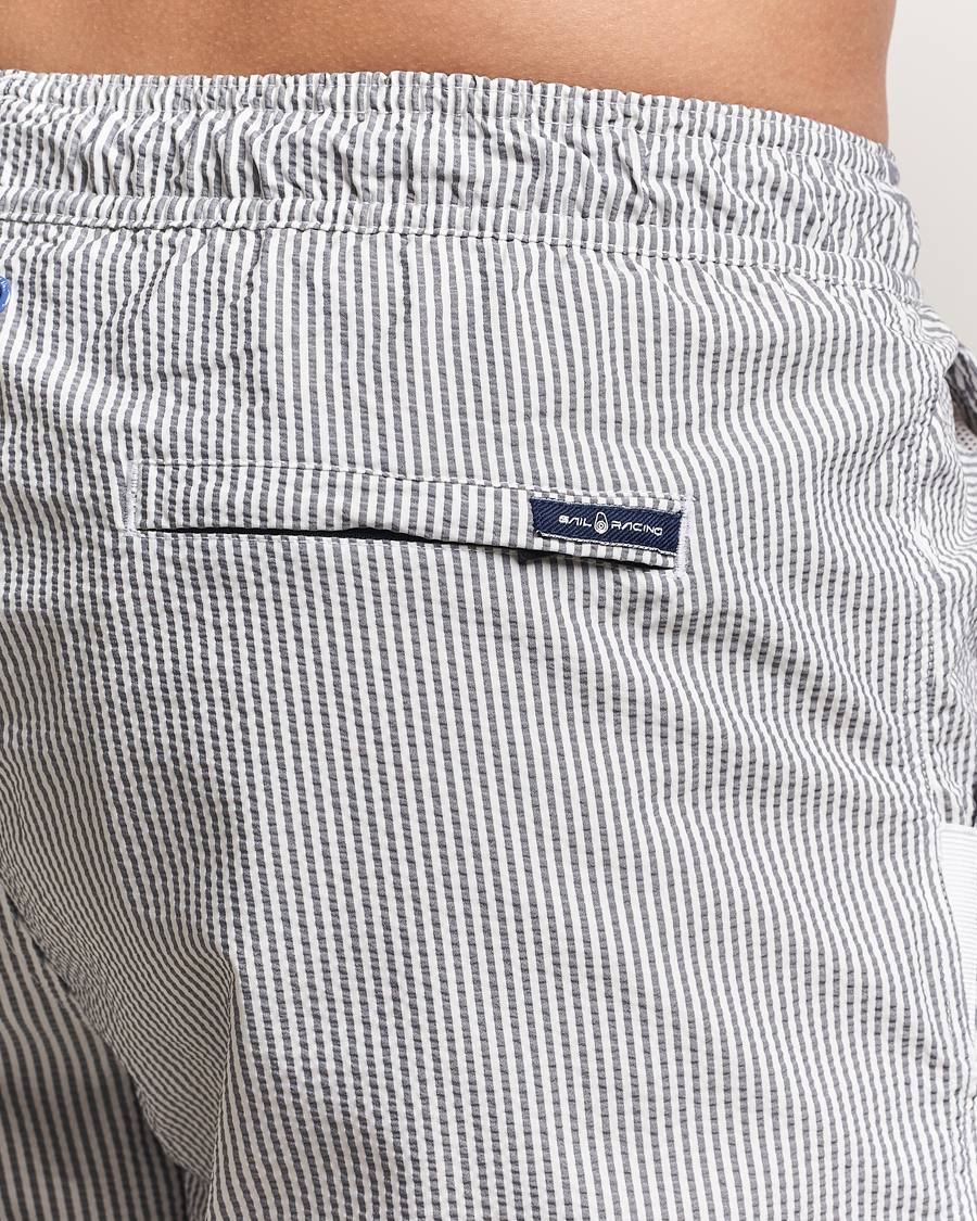 Herr | Badbyxor | Sail Racing | Tornado Striped Swimshorts Navy/White