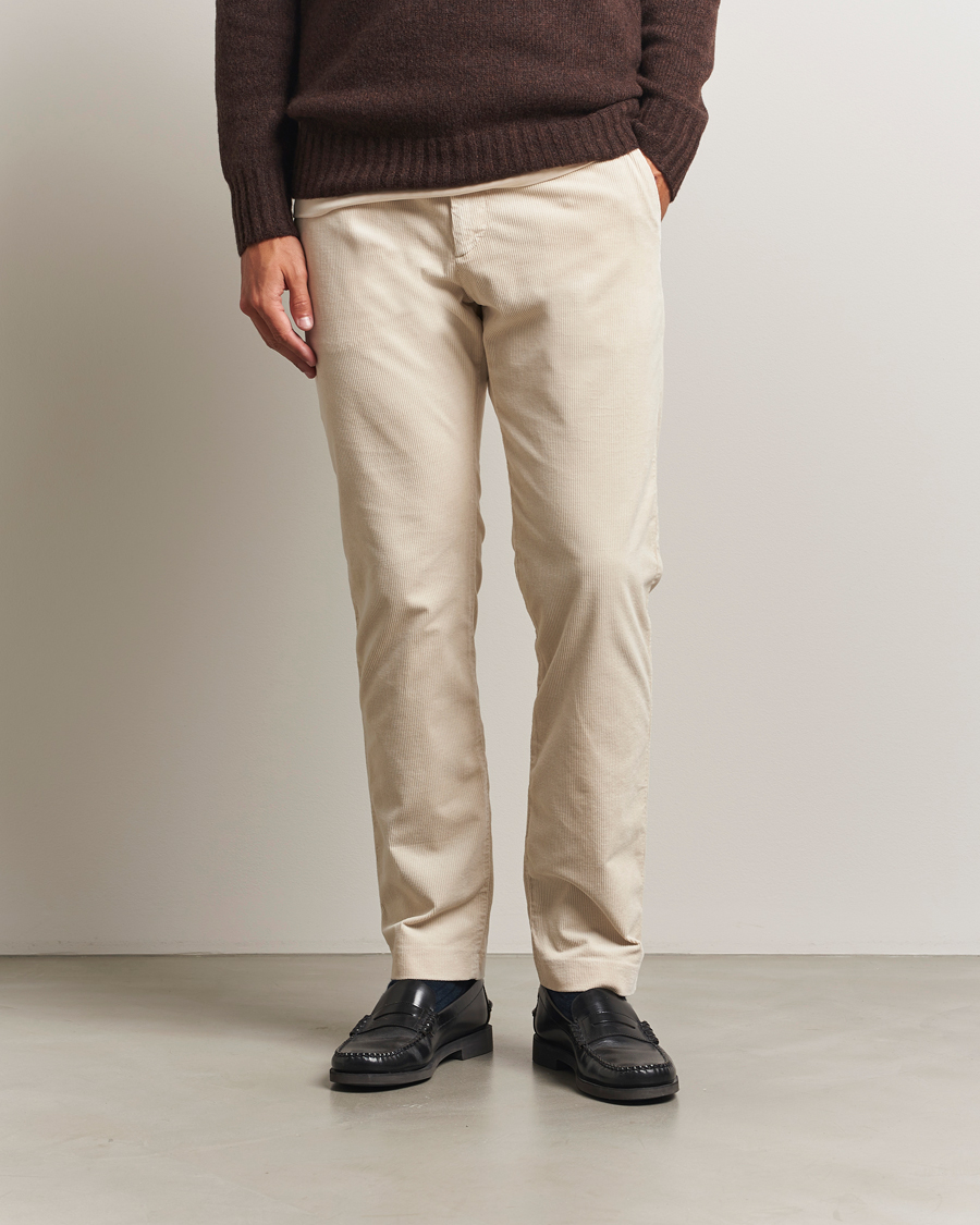 Herr | Byxor | NN07 | Theo Regular Fit Corduroy Chinos Ivory
