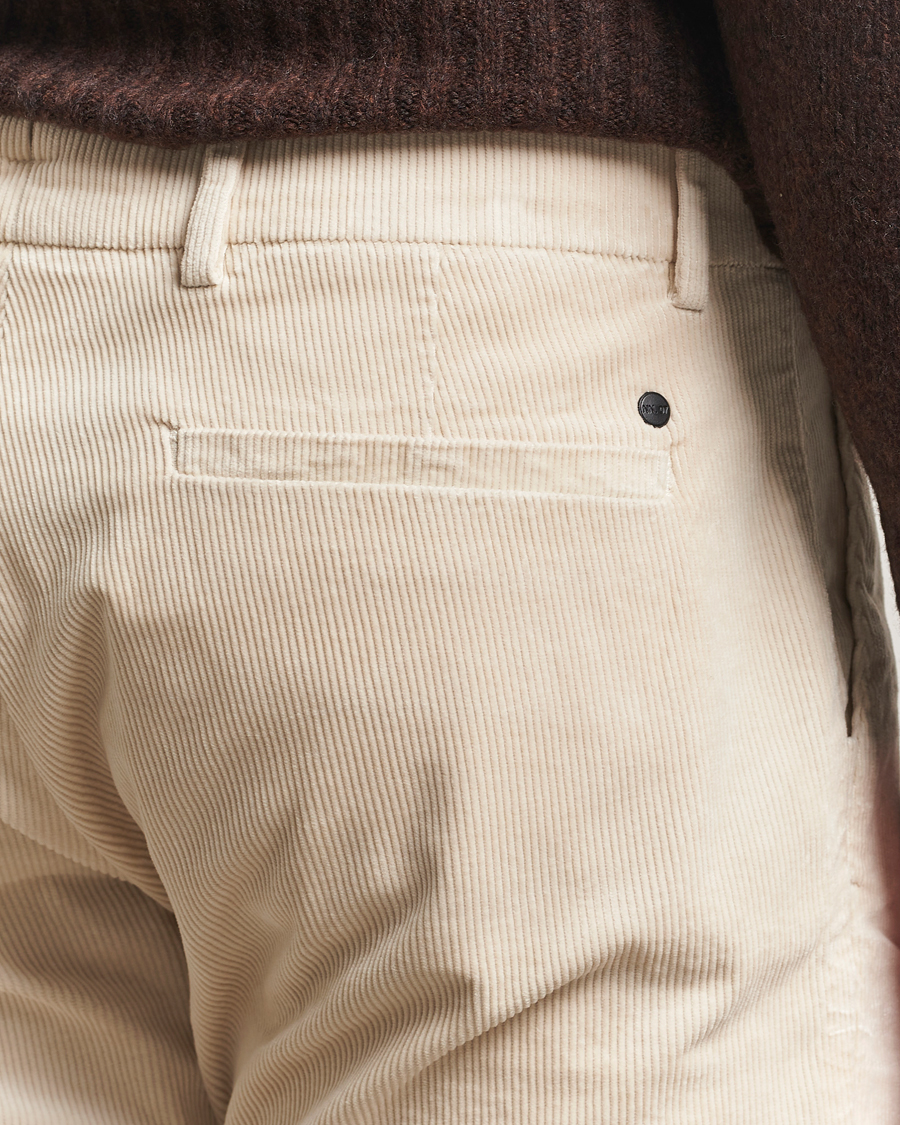 Herr | Byxor | NN07 | Theo Regular Fit Corduroy Chinos Ivory