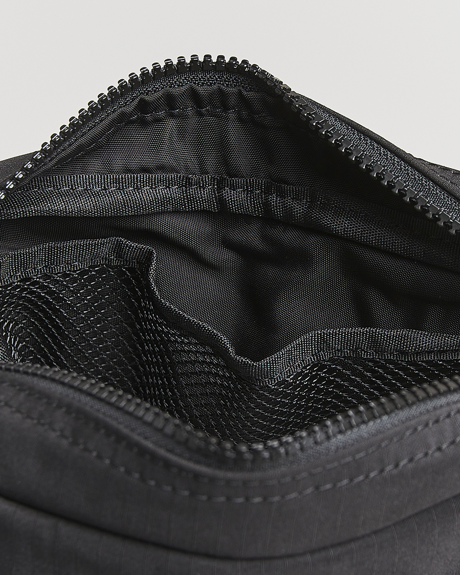 Herr | Väskor | NN07 | Nylon Ripstop Washbag Black
