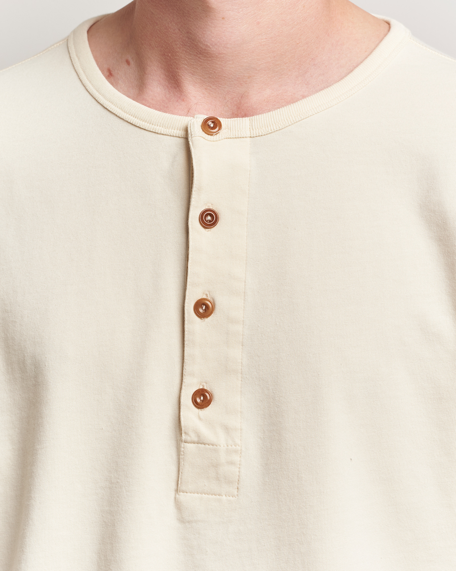 Herr | Tröjor | Nudie Jeans | Long Sleeved Henley Ecru