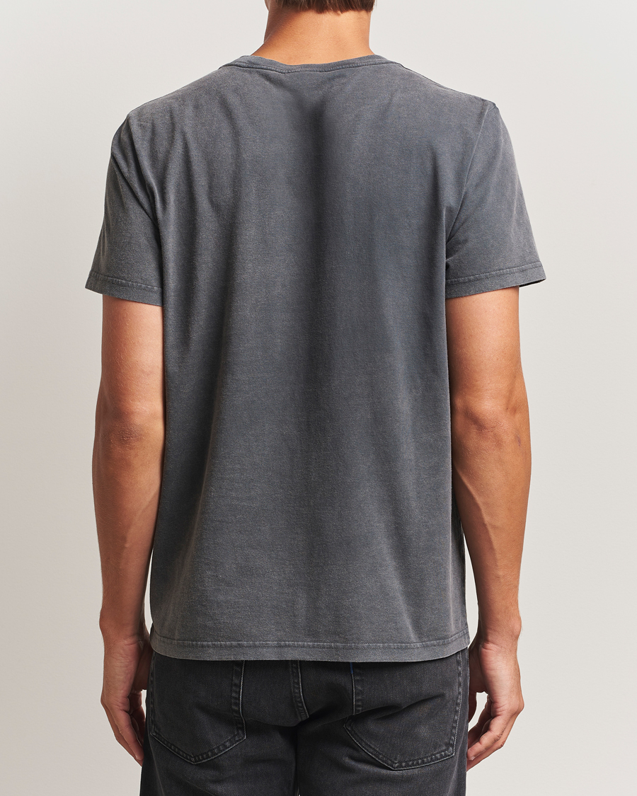 Herr | T-Shirts | Nudie Jeans | Roy Hidden Track T-Shirt Antracite