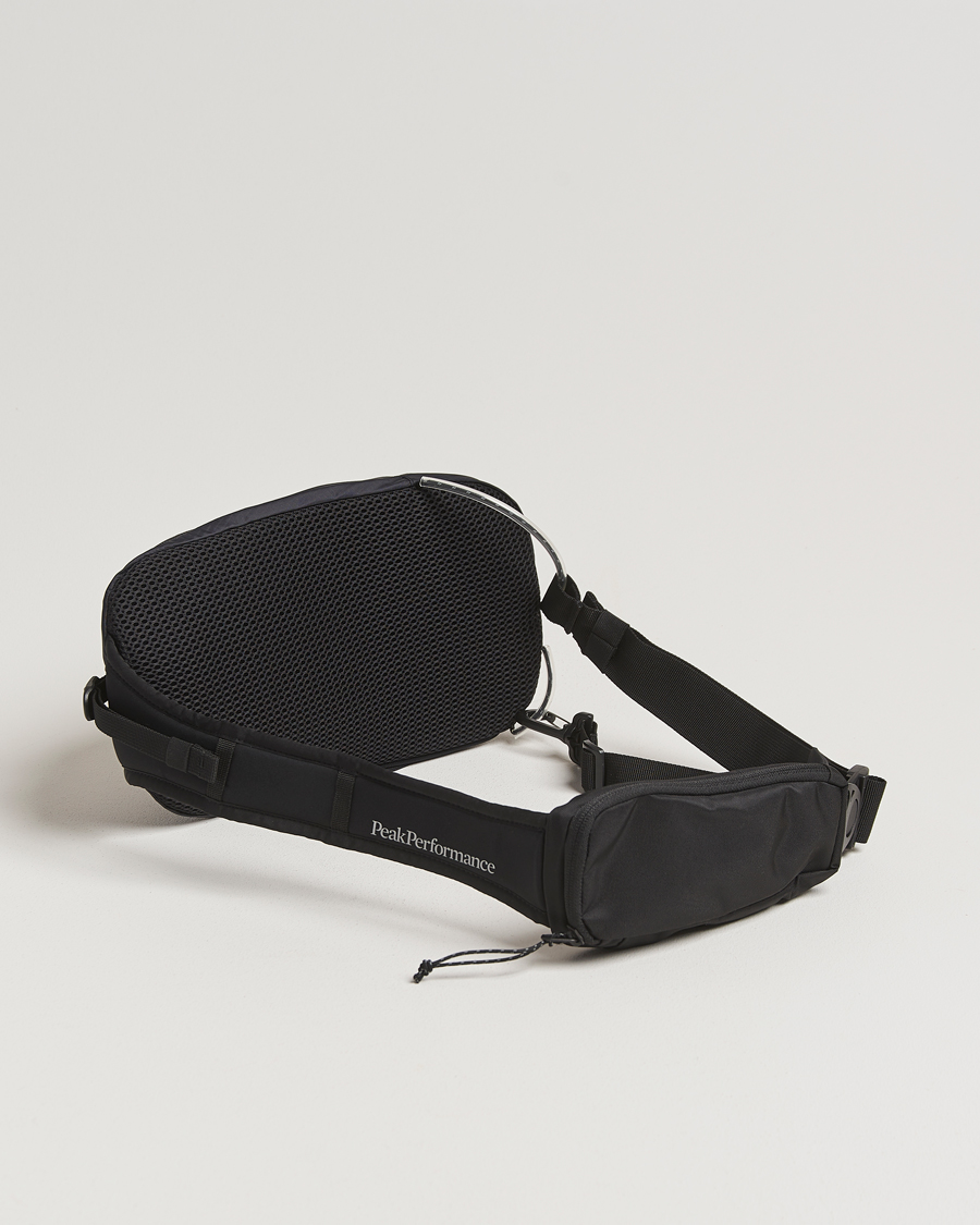 Herr | Väskor | Peak Performance | Outdoor Slingbag Black