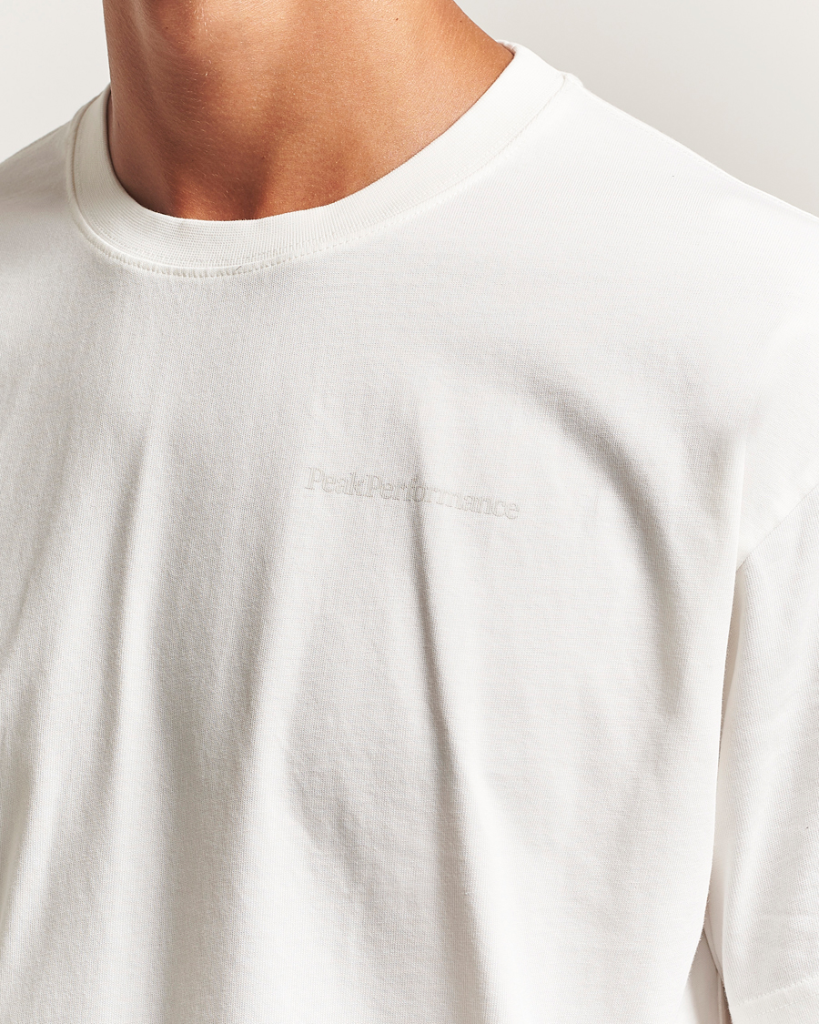 Herr | T-Shirts | Peak Performance | Graphic Crew Neck T-Shirt Off White