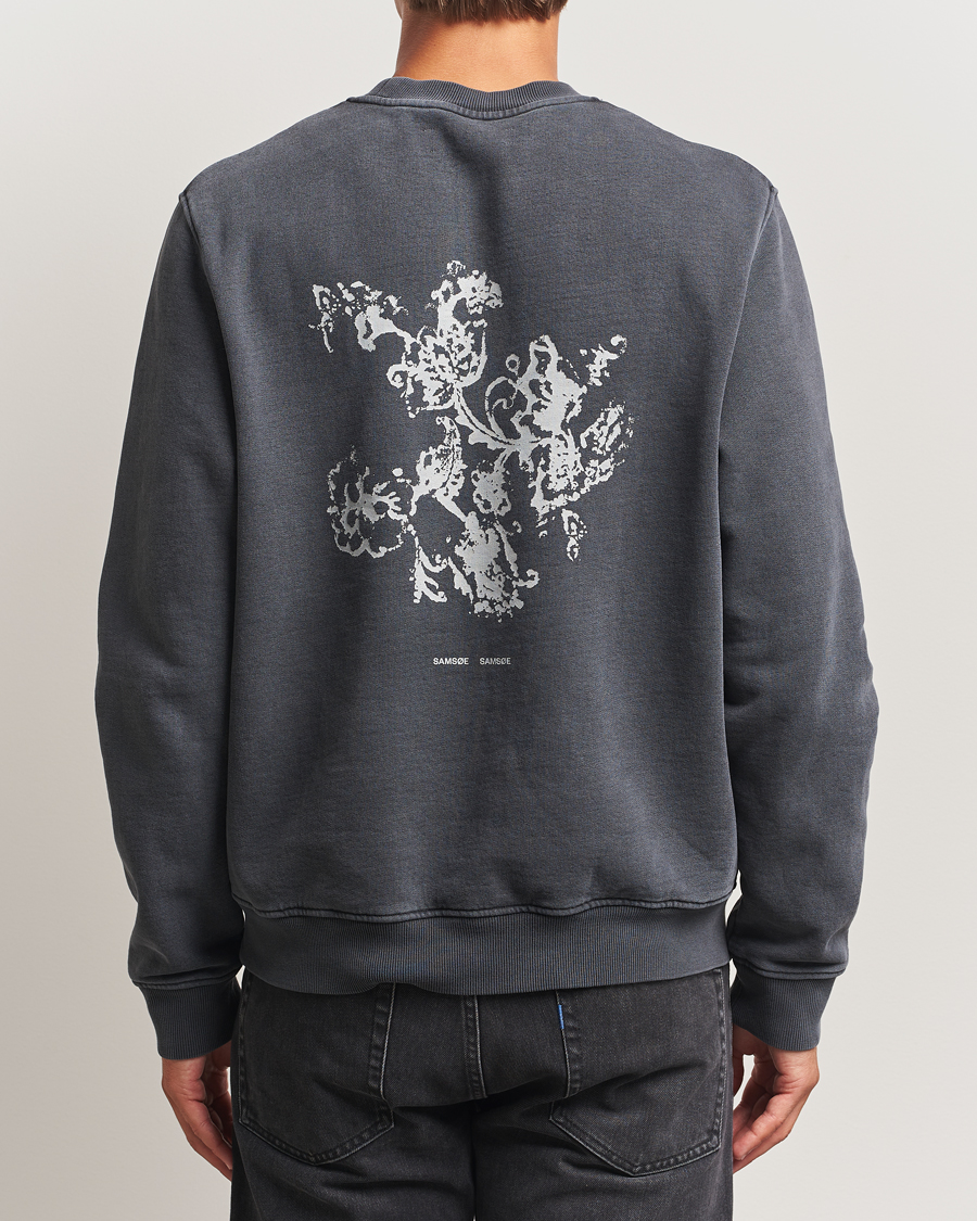 Herr | Tröjor | Samsøe Samsøe | Phil Printed Crew Neck Sweatshirt Washed Black