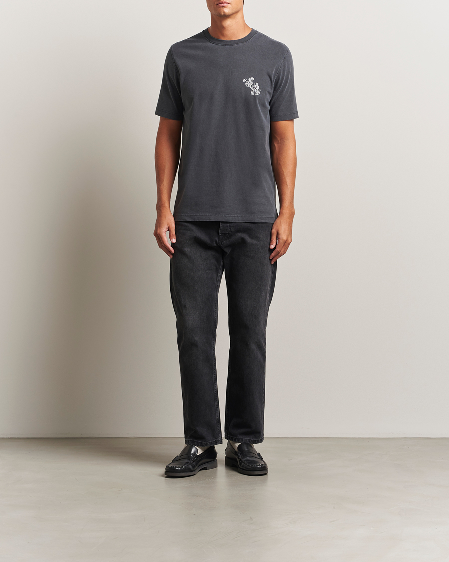 Herr | T-Shirts | Samsøe Samsøe | Phil Printed Crew Neck T-Shirt Washed Black