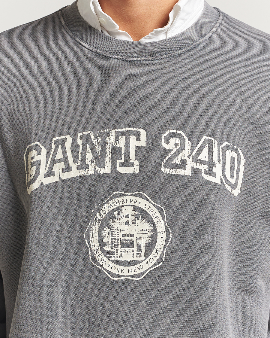 Herr | Tröjor | GANT 240 Mulberry Street | Vintage Graphic Crew Neck Sweatshirts Steel Grey
