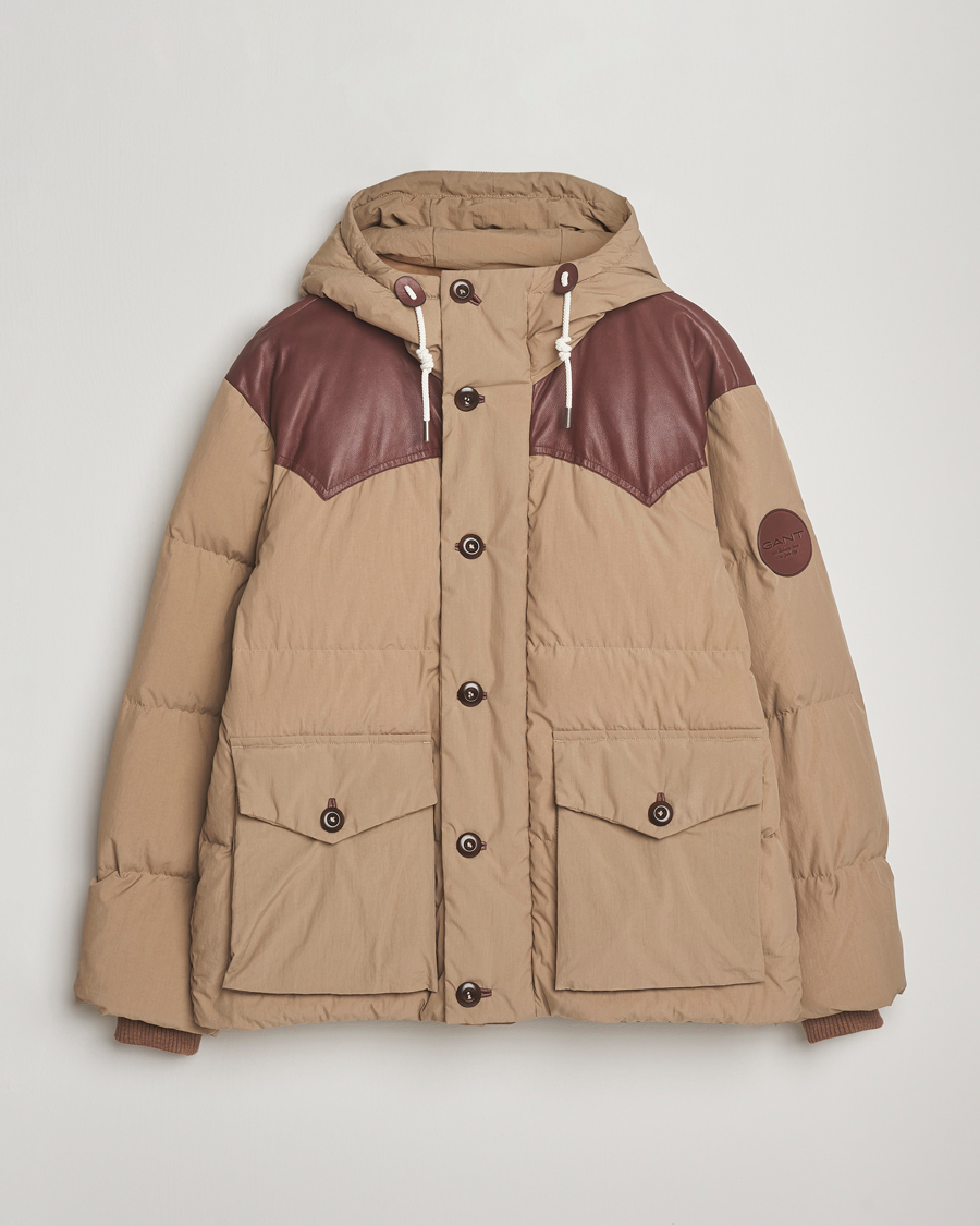 Herr | Jackor | GANT 240 Mulberry Street | Cotton Down Hooded Jacket Carmel Beige